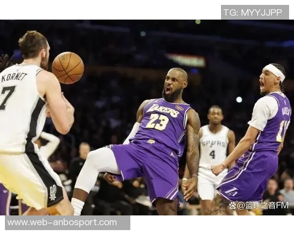 里夫斯赞詹姆斯隔扣表现41岁依然展现惊人实力令人惊叹