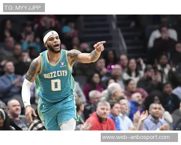 迈尔斯布里奇斯表现出色14投6中贡献17分4篮板三分球命中率高达50