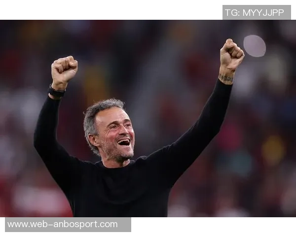 法媒报道恩里克重用16岁右后卫拒绝其参加U17世界杯引发关注