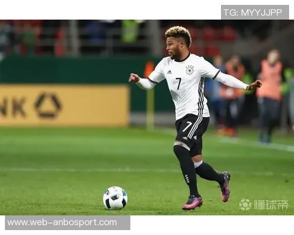 若纳坦塔本赛季五大联赛触球次数创纪录成功传球数紧随其后展现出色表现